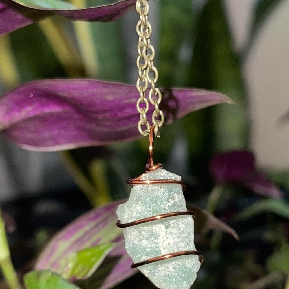 Adventurine crystal necklace